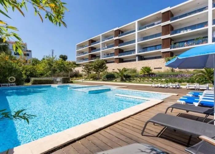 Stunning View Apartment - Two Bedrooms In Lagos