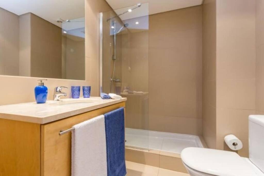 Apartment Stunning View - Two Bedrooms In Lagos
